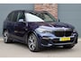 BMW X5 xDrive45e M-Sport High Executive | Luchtvering | M-Sportstoelen | Stoelventilatie | Memory | Sky Lounge | HUD | Harman/Kardon | Trekhaak | ACC | Surround Camera | Sfeerverlichting |