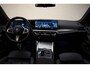 BMW i4 eDrive40 M-Sport shadow 84 kWh 3-Fase [ Leder Stoelverwarming Trekhaak Navi Sfeerverlichting Apple / Android ]