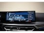 BMW i4 eDrive40 M-Sport shadow 84 kWh 3-Fase [ Leder Stoelverwarming Trekhaak Navi Sfeerverlichting Apple / Android ]