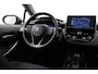 Toyota Corolla 1.8 Hybrid Dynamic | Trekhaak | Apple Carplay / Android Auto | Stoelverwarming | Keyless | Adaptive Cruise | Clima | Camera | 17 inch