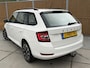 Skoda Fabia Combi 1.0 TSI Business Edition Trekhaak | Navigatiesysteem | Airconditioning | Multifunctioneel stuurwiel | Cruise control | Apple CarPlay/Android Auto | DAB ontvangst | Zwart optiek | Parkeersensoren achter