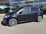 Volkswagen Up! 1.0 TSI BMT high up! 90 PK 66 KW | Panodak | Clima | 17 Inch LM | Cruise | Stoelverwarming |