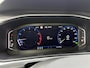 Volkswagen T-Roc 1.0 TSI Life Business Trekhaak | Stoelverwarming | Climate control | Cruise control adaptief | LED verlichting | DAB radioontvangst | Apple CarPlay/Android Auto | Achteruitrijcamera | Parkeersensoren voor en achter