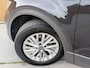 Volkswagen T-Roc 1.0 TSI Life Business Trekhaak | Stoelverwarming | Climate control | Cruise control adaptief | LED verlichting | DAB radioontvangst | Apple CarPlay/Android Auto | Achteruitrijcamera | Parkeersensoren voor en achter