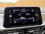 Volkswagen T-Roc 1.0 TSI Life Business Trekhaak | Stoelverwarming | Climate control | Cruise control adaptief | LED verlichting | DAB radioontvangst | Apple CarPlay/Android Auto | Achteruitrijcamera | Parkeersensoren voor en achter