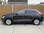 Volkswagen T-Roc 1.0 TSI Life Business Trekhaak | Stoelverwarming | Climate control | Cruise control adaptief | LED verlichting | DAB radioontvangst | Apple CarPlay/Android Auto | Achteruitrijcamera | Parkeersensoren voor en achter