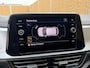 Volkswagen T-Roc 1.0 TSI Life Business Trekhaak | Stoelverwarming | Climate control | Cruise control adaptief | LED verlichting | DAB radioontvangst | Apple CarPlay/Android Auto | Achteruitrijcamera | Parkeersensoren voor en achter