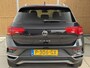 Volkswagen T-Roc 1.5 TSI Style Business Automaat | Climate control | Cruise control adaptief | Navigatiesysteem | Apple CarPlay/Android Auto | Rijstrooksensor | 17 inch velgen | Getint glas | Achteruitrijcamera | Parkeersensoren voor en achter