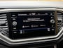 Volkswagen T-Roc 1.5 TSI Style Business Automaat | Climate control | Cruise control adaptief | Navigatiesysteem | Apple CarPlay/Android Auto | Rijstrooksensor | 17 inch velgen | Getint glas | Achteruitrijcamera | Parkeersensoren voor en achter
