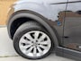 Volkswagen T-Roc 1.5 TSI Style Business Automaat | Climate control | Cruise control adaptief | Navigatiesysteem | Apple CarPlay/Android Auto | Rijstrooksensor | 17 inch velgen | Getint glas | Achteruitrijcamera | Parkeersensoren voor en achter
