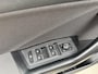 Volkswagen T-Roc 1.5 TSI Style Business Automaat | Climate control | Cruise control adaptief | Navigatiesysteem | Apple CarPlay/Android Auto | Rijstrooksensor | 17 inch velgen | Getint glas | Achteruitrijcamera | Parkeersensoren voor en achter