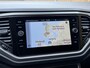 Volkswagen T-Roc 1.5 TSI Style Business Automaat | Climate control | Cruise control adaptief | Navigatiesysteem | Apple CarPlay/Android Auto | Rijstrooksensor | 17 inch velgen | Getint glas | Achteruitrijcamera | Parkeersensoren voor en achter
