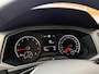 Volkswagen T-Roc 1.5 TSI Style Business Automaat | Climate control | Cruise control adaptief | Navigatiesysteem | Apple CarPlay/Android Auto | Rijstrooksensor | 17 inch velgen | Getint glas | Achteruitrijcamera | Parkeersensoren voor en achter