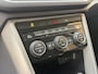 Volkswagen T-Roc 1.5 TSI Style Business Automaat | Climate control | Cruise control adaptief | Navigatiesysteem | Apple CarPlay/Android Auto | Rijstrooksensor | 17 inch velgen | Getint glas | Achteruitrijcamera | Parkeersensoren voor en achter