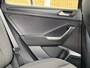 Volkswagen T-Roc 1.5 TSI Style Business Automaat | Climate control | Cruise control adaptief | Navigatiesysteem | Apple CarPlay/Android Auto | Rijstrooksensor | 17 inch velgen | Getint glas | Achteruitrijcamera | Parkeersensoren voor en achter