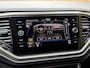 Volkswagen T-Roc 1.5 TSI Style Business Automaat | Climate control | Cruise control adaptief | Navigatiesysteem | Apple CarPlay/Android Auto | Rijstrooksensor | 17 inch velgen | Getint glas | Achteruitrijcamera | Parkeersensoren voor en achter