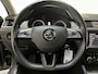 Skoda Octavia Combi 1.0 TSI Greentech Business Edition Leder-Stof Stoelverwarming Navigatie Parkeersensoren