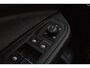 Volkswagen Golf 1.5 eTSI R-Line ACC KEYLESS