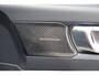 Volvo XC40 T4 Recharge Black Edition| Stoelverwarming | Trekhaak | Parkeercamera | Panoramadak | H/K | Glossy Black | Keyless
