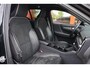 Volvo XC40 T4 Recharge Black Edition| Stoelverwarming | Trekhaak | Parkeercamera | Panoramadak | H/K | Glossy Black | Keyless