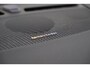 Volvo XC40 T4 Recharge Black Edition| Stoelverwarming | Trekhaak | Parkeercamera | Panoramadak | H/K | Glossy Black | Keyless
