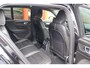 Volvo XC40 T4 Recharge Black Edition| Stoelverwarming | Trekhaak | Parkeercamera | Panoramadak | H/K | Glossy Black | Keyless