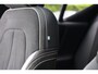 Volvo XC40 T4 Recharge Black Edition| Stoelverwarming | Trekhaak | Parkeercamera | Panoramadak | H/K | Glossy Black | Keyless