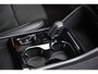Volvo XC40 T4 Recharge Black Edition| Stoelverwarming | Trekhaak | Parkeercamera | Panoramadak | H/K | Glossy Black | Keyless