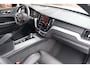 Volvo XC60 T6 Recharge AWD R-Design | Stoelverwarming | Trekhaak | Panoramadak | Leder | Pilot Assist | BLIS | Keyless