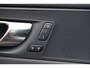 Volvo XC60 T6 Recharge AWD R-Design | Stoelverwarming | Trekhaak | Panoramadak | Leder | Pilot Assist | BLIS | Keyless