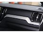 Volvo XC60 T6 Recharge AWD R-Design | Stoelverwarming | Trekhaak | Panoramadak | Leder | Pilot Assist | BLIS | Keyless