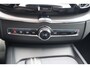 Volvo XC60 T6 Recharge AWD R-Design | Stoelverwarming | Trekhaak | Panoramadak | Leder | Pilot Assist | BLIS | Keyless