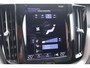 Volvo XC60 T6 Recharge AWD R-Design | Stoelverwarming | Trekhaak | Panoramadak | Leder | Pilot Assist | BLIS | Keyless
