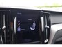 Volvo XC60 T6 Recharge AWD R-Design | Stoelverwarming | Trekhaak | Panoramadak | Leder | Pilot Assist | BLIS | Keyless