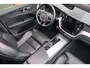 Volvo XC60 T6 Recharge AWD R-Design | Stoelverwarming | Trekhaak | Panoramadak | Leder | Pilot Assist | BLIS | Keyless