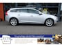 Volvo V60 2.0 D3 5-cilinder 163 pk Momentum, 17 inch, Xenon