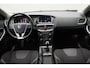 Volvo V40 1.6 T2 Momentum 2014 | 1e Eigenaar | Trekhaak Afneembaar | Navigatie | Cruise Control | Elektrische Ramen | Lichtmetalen Velgen | Parkeersensoren | Nationale Autopas