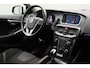 Volvo V40 1.6 T2 Momentum 2014 | 1e Eigenaar | Trekhaak Afneembaar | Navigatie | Cruise Control | Elektrische Ramen | Lichtmetalen Velgen | Parkeersensoren | Nationale Autopas