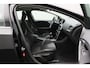 Volvo V40 1.6 T2 Momentum 2014 | 1e Eigenaar | Trekhaak Afneembaar | Navigatie | Cruise Control | Elektrische Ramen | Lichtmetalen Velgen | Parkeersensoren | Nationale Autopas