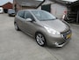 Peugeot 208 1.6 e-HDi Allure clima,trekhaak, alu wielen mooi