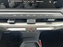 Kia EV3 GT-Line 81.4 kWh | Draadloos Apple Carplay / Android Auto | Navigatiesysteem | Elektrisch Verstelbare Bestuurdersstoel | Elektrisch Schuif / Kanteldak | Elektrisch bedienbare Achterklep | Stoel + Stuurverwarming | Licht + Regensensor | Parkeersensoren Voor + Achter | Camera Achter | Cruise Control Adaptief | 19” Lichtmetalen Velgen