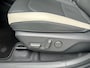 Kia EV3 GT-Line 81.4 kWh | Draadloos Apple Carplay / Android Auto | Navigatiesysteem | Elektrisch Verstelbare Bestuurdersstoel | Elektrisch Schuif / Kanteldak | Elektrisch bedienbare Achterklep | Stoel + Stuurverwarming | Licht + Regensensor | Parkeersensoren Voor + Achter | Camera Achter | Cruise Control Adaptief | 19” Lichtmetalen Velgen