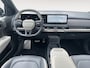 Kia EV3 GT-Line 81.4 kWh | Draadloos Apple Carplay / Android Auto | Navigatiesysteem | Elektrisch Verstelbare Bestuurdersstoel | Elektrisch Schuif / Kanteldak | Elektrisch bedienbare Achterklep | Stoel + Stuurverwarming | Licht + Regensensor | Parkeersensoren Voor + Achter | Camera Achter | Cruise Control Adaptief | 19” Lichtmetalen Velgen
