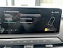 Kia EV3 GT-Line 81.4 kWh | Draadloos Apple Carplay / Android Auto | Navigatiesysteem | Elektrisch Verstelbare Bestuurdersstoel | Elektrisch Schuif / Kanteldak | Elektrisch bedienbare Achterklep | Stoel + Stuurverwarming | Licht + Regensensor | Parkeersensoren Voor + Achter | Camera Achter | Cruise Control Adaptief | 19” Lichtmetalen Velgen