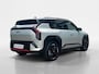 Kia EV3 GT-Line 81.4 kWh | Draadloos Apple Carplay / Android Auto | Navigatiesysteem | Elektrisch Verstelbare Bestuurdersstoel | Elektrisch Schuif / Kanteldak | Elektrisch bedienbare Achterklep | Stoel + Stuurverwarming | Licht + Regensensor | Parkeersensoren Voor + Achter | Camera Achter | Cruise Control Adaptief | 19” Lichtmetalen Velgen
