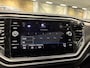 Volkswagen T-Roc 1.0 TSI 115pk Style · Panoramadak · Camera · Apple/Android Car Play · Trekhaak · ACC · Alarmklasse 3 · Active Info Display · Draadloze Telefoonlader ·