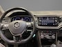 Volkswagen T-Roc 1.0 TSI 115pk Style · Panoramadak · Camera · Apple/Android Car Play · Trekhaak · ACC · Alarmklasse 3 · Active Info Display · Draadloze Telefoonlader ·