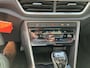 Volkswagen T-Roc 1.0 TSI Style · Panoramadak · Camera + Parkeersensoren · Trekhaak · Garantie t/m 25-08-2026 of 100000km.