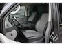 Volkswagen Transporter 2.0 TDI L2H1 CARAVELLE 204PK DC DUBBEL CABINE / ELEK.SCHUIF / FULL OPTIONS / LEDER / FULL BLACK / APPLE CAR