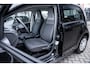 Volkswagen Up! | NAP | Climate control | Camera | Parkeerhulp | Cruise control | DAB |